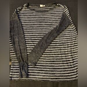 Oversized wide long sleeve